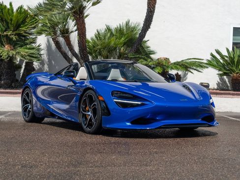 Used 2025 McLaren 750S Spider RWD image 31