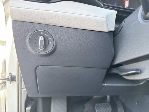 Used 2025 Volkswagen Taos S image 30