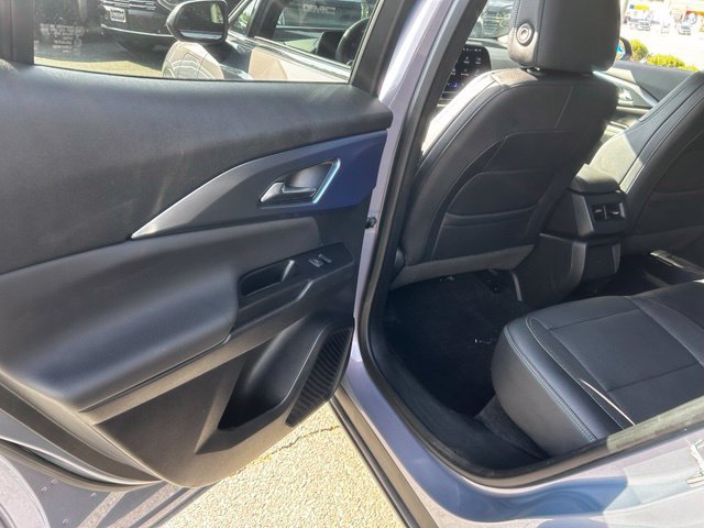 Used 2024 Chevrolet Equinox EV LT w/ LPO, Blackout Package FWD image 16