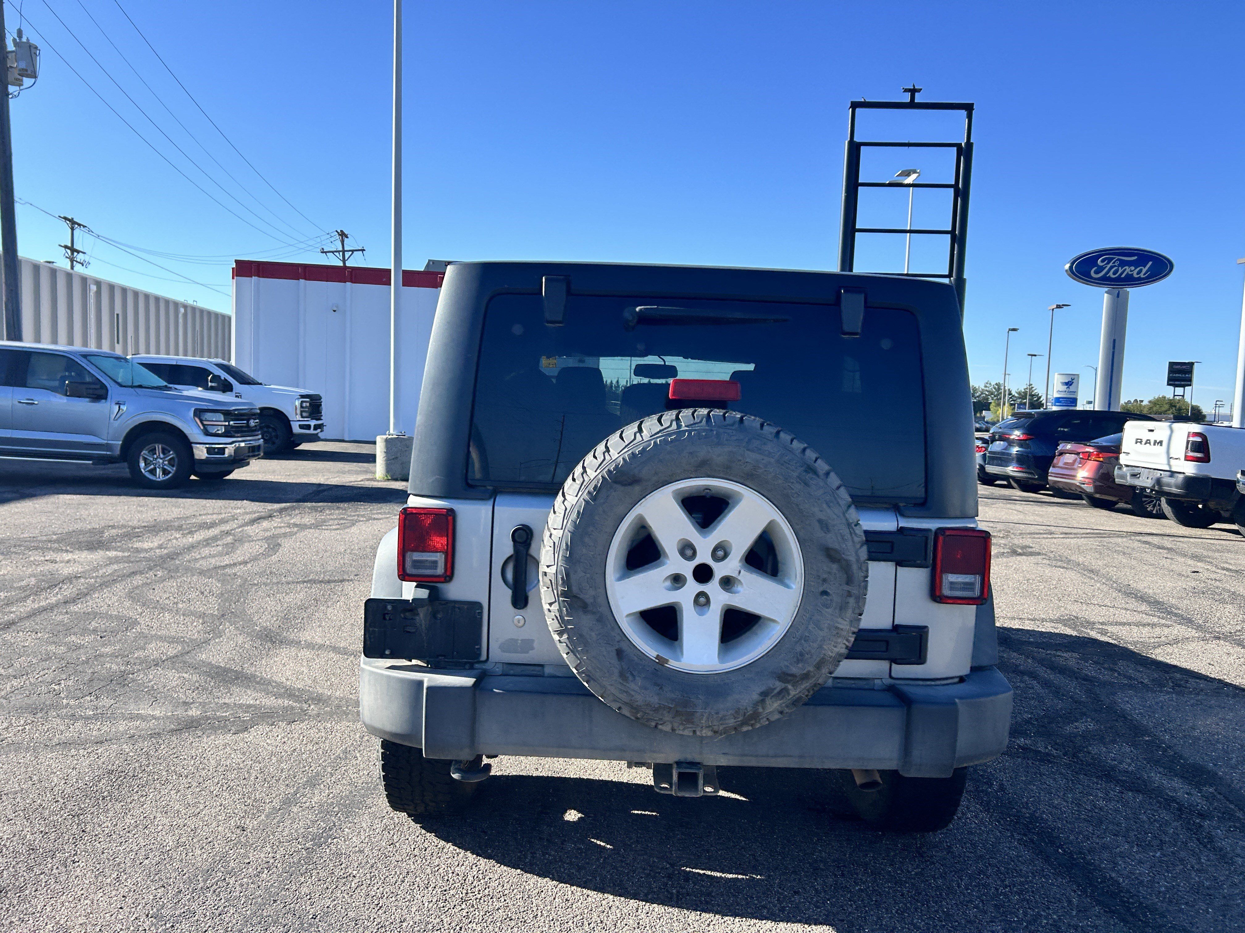 Used 2016 Jeep Wrangler Unlimited Sport w/ Quick Order Package 24S AWD/4WD image 4