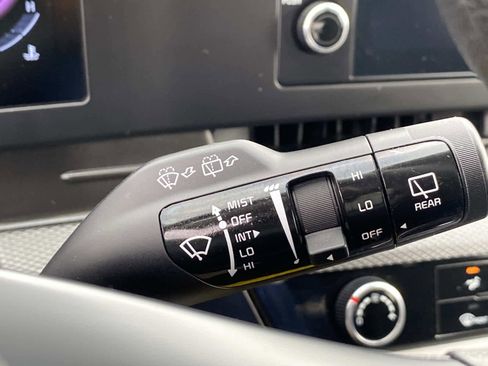 Used 2024 Kia Sportage LX image 18