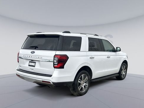 Used 2024 Ford Expedition Limited AWD/4WD image 11