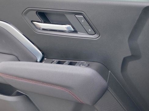 New 2025 Chevrolet Colorado Z71 w/ Technology Package image 22