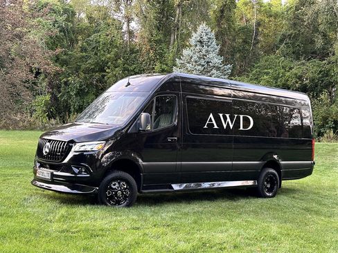 Used 2023 Mercedes-Benz Sprinter 3500 image 5