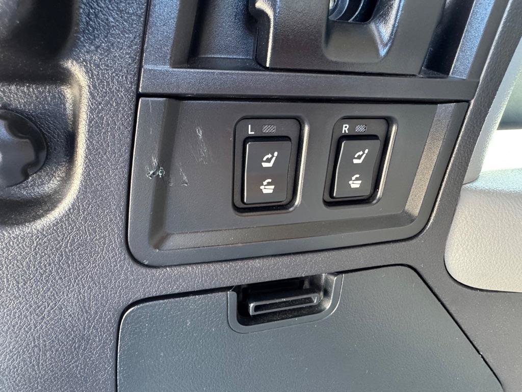 Used 2019 Toyota Sequoia SR5 w/ Premium Package RWD image 27