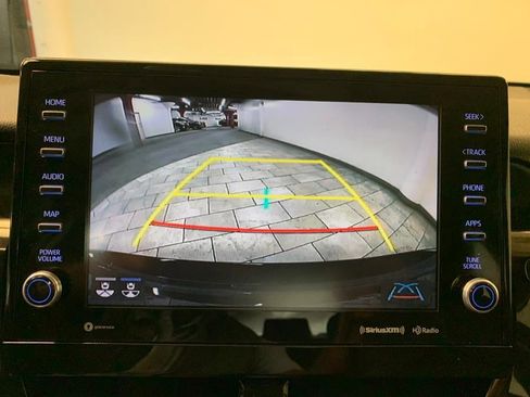 Used 2021 Toyota Camry XSE FWD image 17