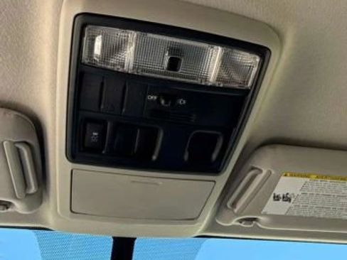 Used 2011 Toyota 4Runner Limited image 12