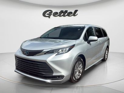 Used 2023 Toyota Sienna LE