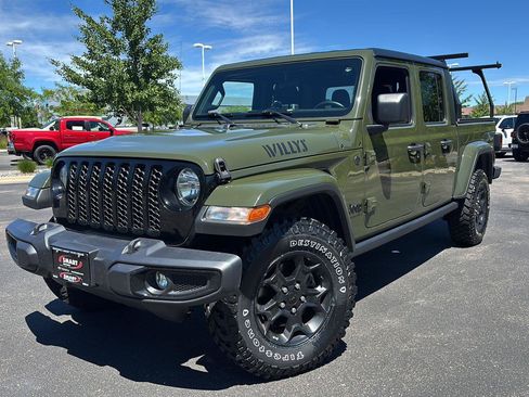 Used 2023 Jeep Gladiator Sport AWD/4WD image 1