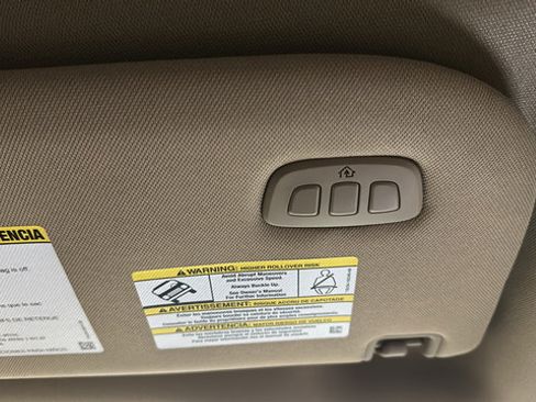 Used 2019 Ford F250 Lariat w/ Lariat Ultimate Package AWD/4WD image 32