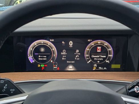 New 2026 Volkswagen Tiguan SEL R-Line image 23