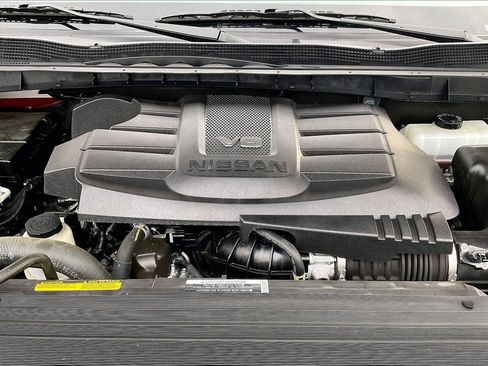 Used 2024 Nissan Titan Platinum Reserve w/ Moonroof Package image 11