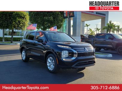 Used 2025 Mitsubishi Outlander ES