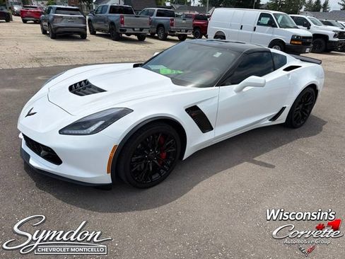 Used 2016 Chevrolet Corvette Z06 w/ 3LZ Preferred Equipment Group RWD image 8