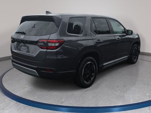 Used 2025 Honda Pilot EX-L image 5