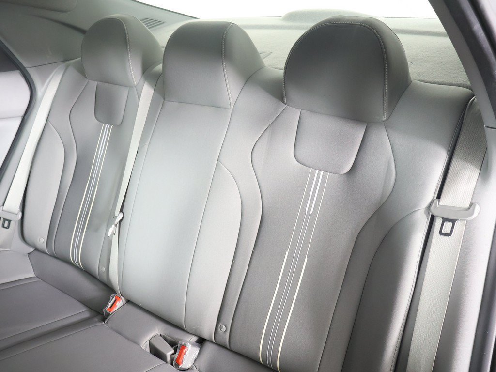 Used 2023 Hyundai Elantra SEL w/ Convenience Package FWD image 33