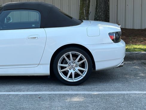 Used 2005 Honda S2000 image 9