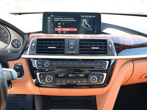 Used 2018 BMW 430i xDrive Convertible AWD/4WD image 22