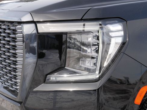 Certified 2023 GMC Yukon Denali Ultimate image 16
