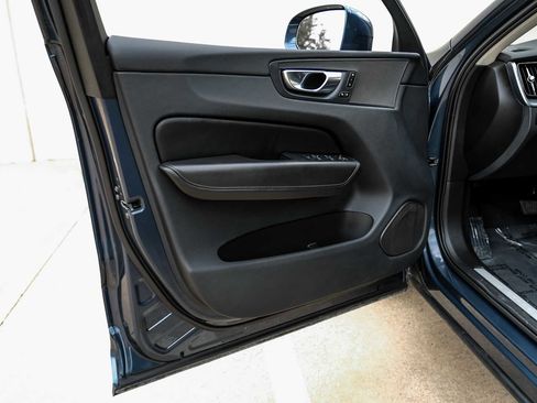 Used 2023 Volvo XC60 B5 Core w/ Climate Package image 43