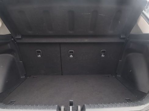 Used 2025 Hyundai Venue SEL FWD image 24