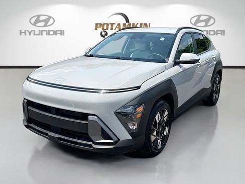 Certified 2024 Hyundai Kona SEL FWD image 1