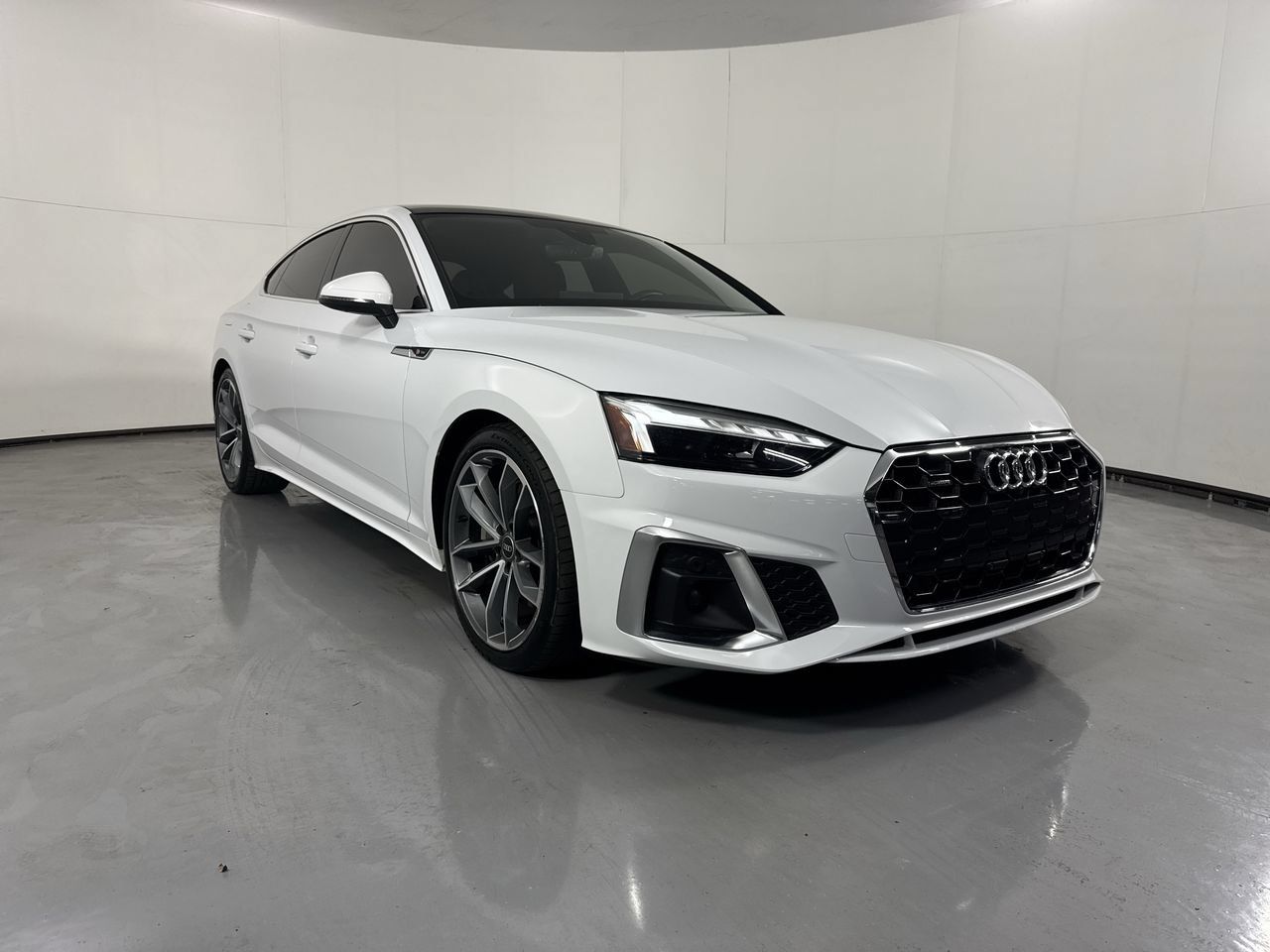 Used 2023 Audi A5 2.0T Premium Plus w/ Premium Plus AWD/4WD image 4