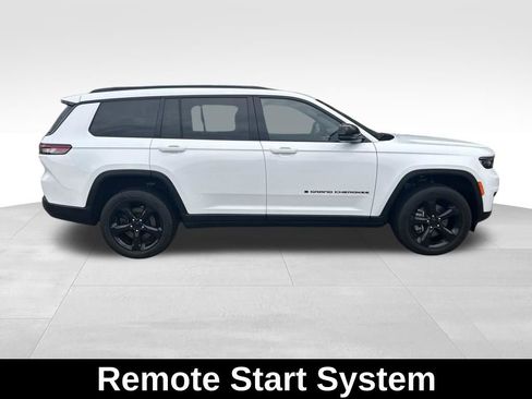 Used 2024 Jeep Grand Cherokee L Laredo AWD/4WD image 7