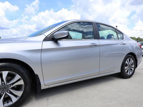 Used 2013 Honda Accord LX image 31