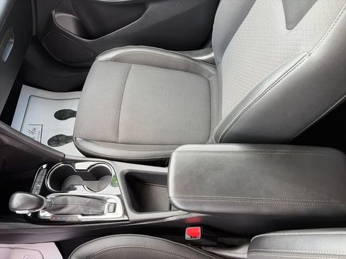 Used 2021 Buick Encore GX Preferred FWD image 22