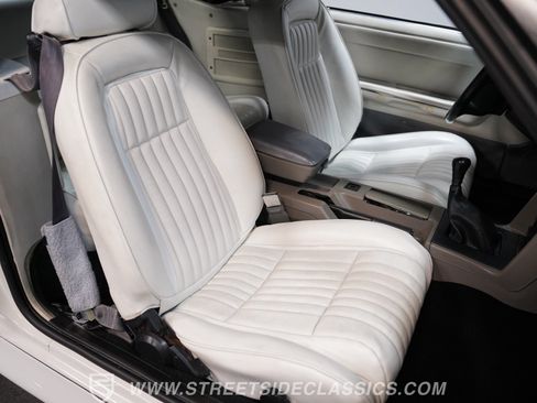 Used 1993 Ford Mustang GT RWD image 37