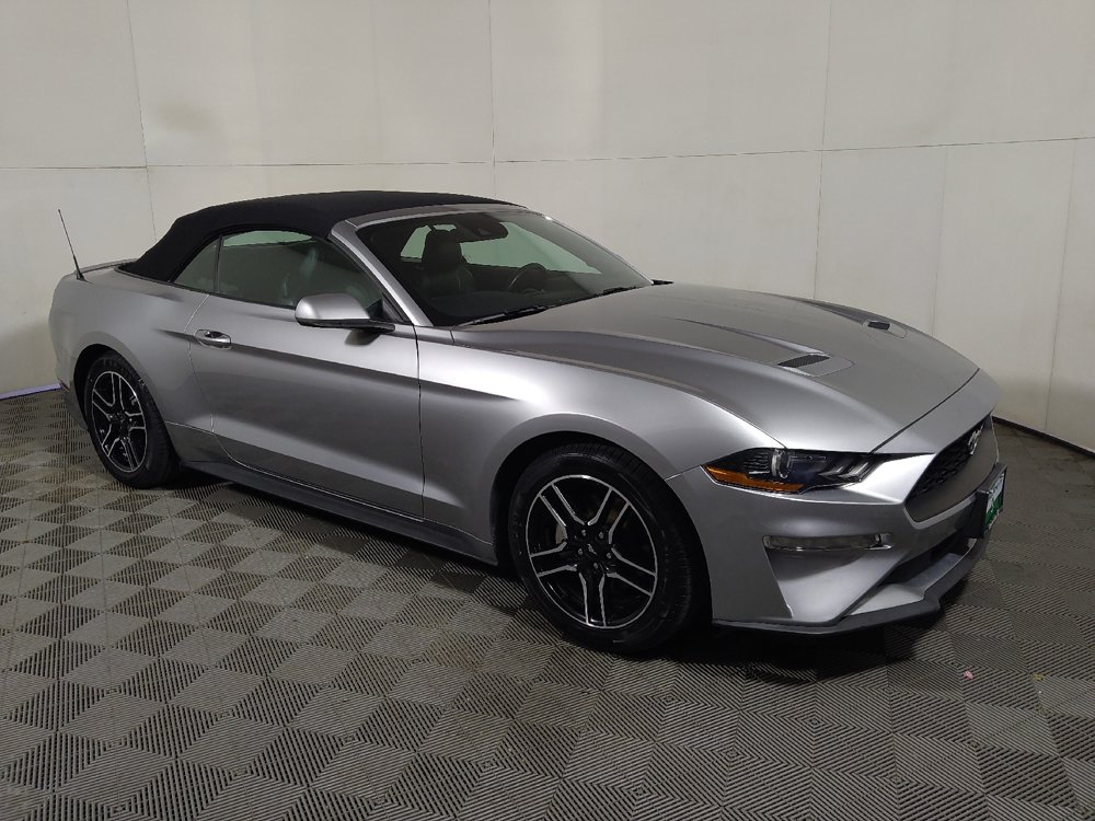 Used 2022 Ford Mustang Premium RWD image 13
