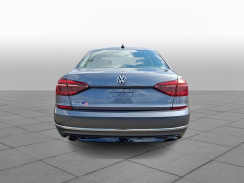 Used 2018 Volkswagen Passat 2.0T S FWD image 6