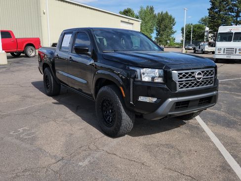 Used 2022 Nissan Frontier SV AWD/4WD image 13
