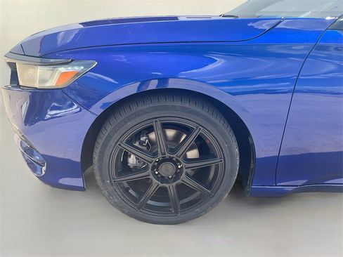 Used 2020 Honda Accord Sport image 29