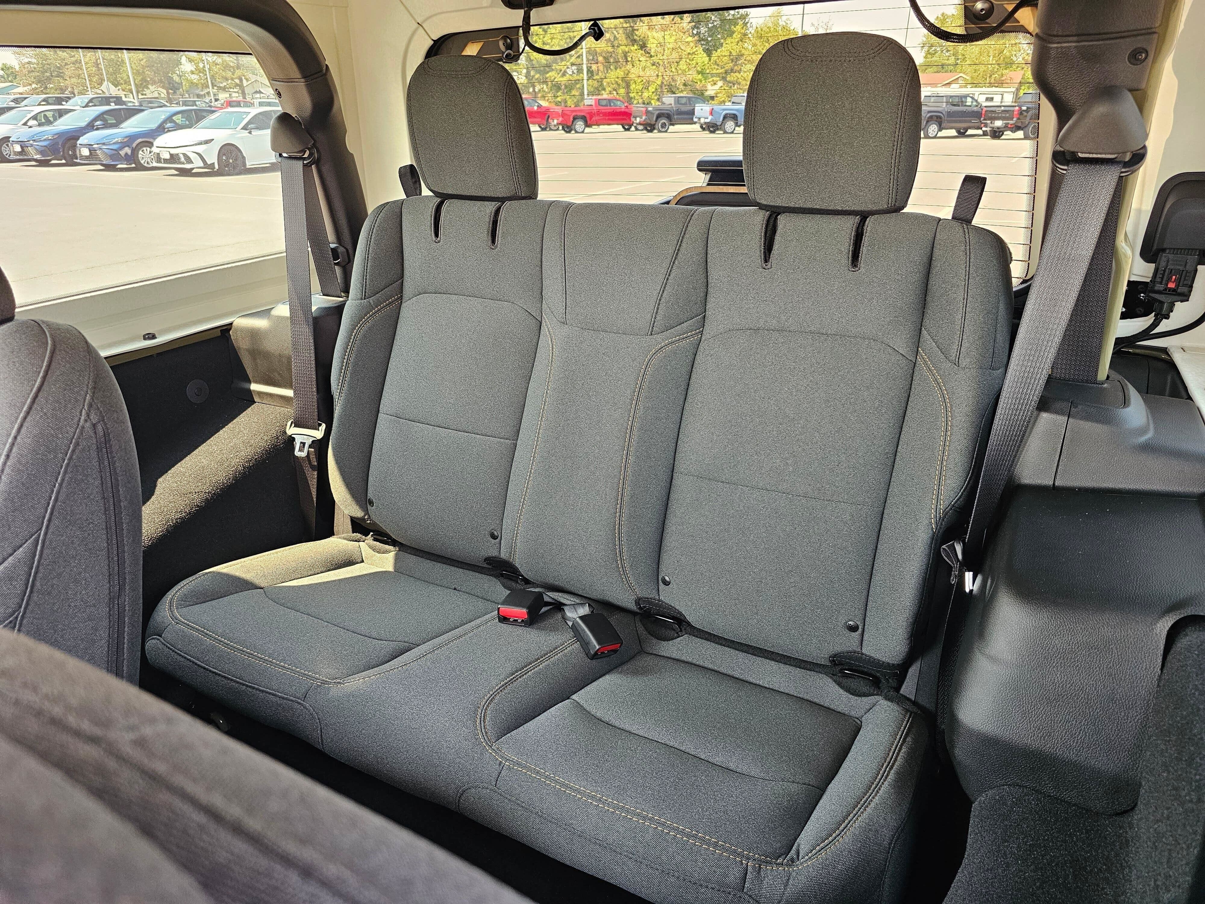 Used 2025 Jeep Wrangler Sport AWD/4WD image 15