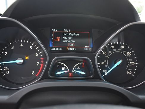 Used 2019 Ford Escape Titanium AWD/4WD image 10