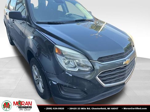 Used 2017 Chevrolet Equinox LS FWD image 2