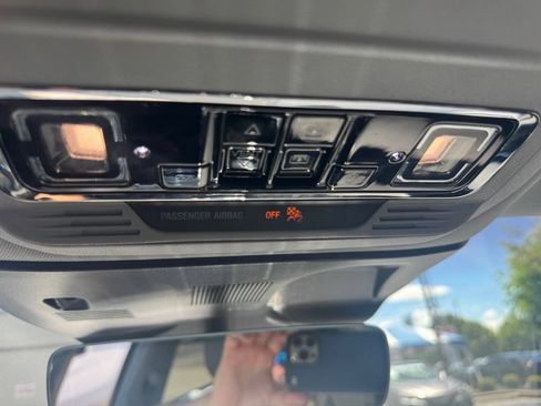 Used 2020 Lincoln Corsair Reserve AWD/4WD image 14