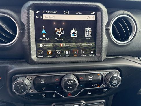 Used 2022 Jeep Wrangler Unlimited Sahara image 12