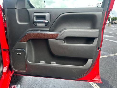 Used 2017 GMC Sierra 1500 SLT w/ SLT Premium Package AWD/4WD image 10