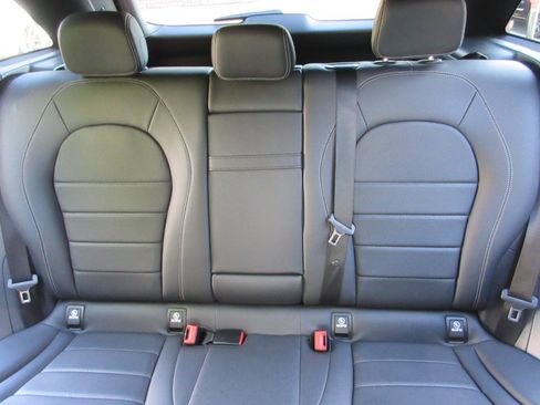 Used 2022 Mercedes-Benz GLC 300 4MATIC image 42