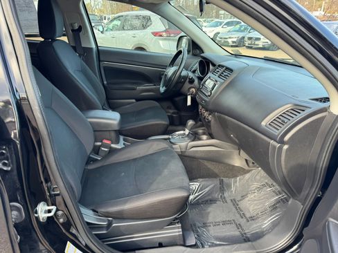 Used 2015 Mitsubishi Outlander Sport ES image 11