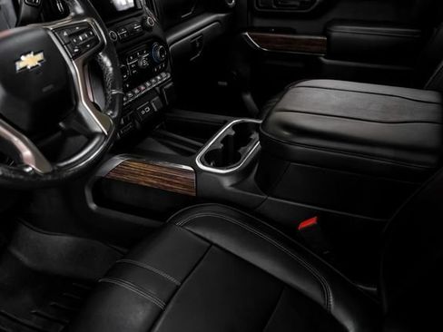 Used 2023 Chevrolet Silverado 3500 High Country AWD/4WD image 25
