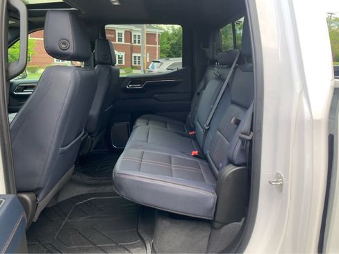 Used 2024 Chevrolet Silverado 1500 High Country w/ High Country Premium Package AWD/4WD image 22