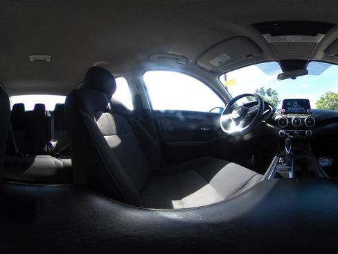 Used 2025 Nissan Sentra SV FWD image 42