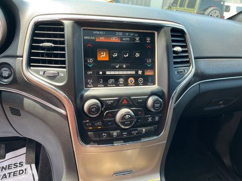 Used 2017 Jeep Grand Cherokee Limited AWD/4WD image 20