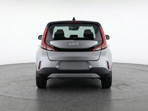 Used 2025 Kia Soul LX w/ LX Technology Package image 7