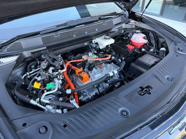 Used 2024 Chevrolet Equinox EV RS FWD image 27