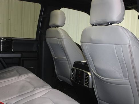 Used 2020 Ford F250 Platinum w/ FX4 Off-Road Package image 26